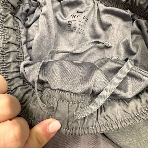 Nike Women`s Dry Tempo Running Shorts heather gray size XS - Picture 8 of 8